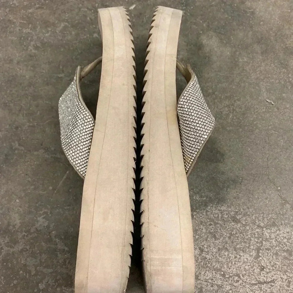 Wishbone rhinestones flip flop - Picture 7 of 8